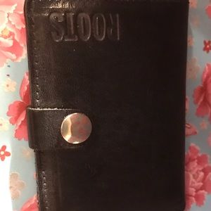 Roots Leather I AM Canadian Wallet/Card Holder